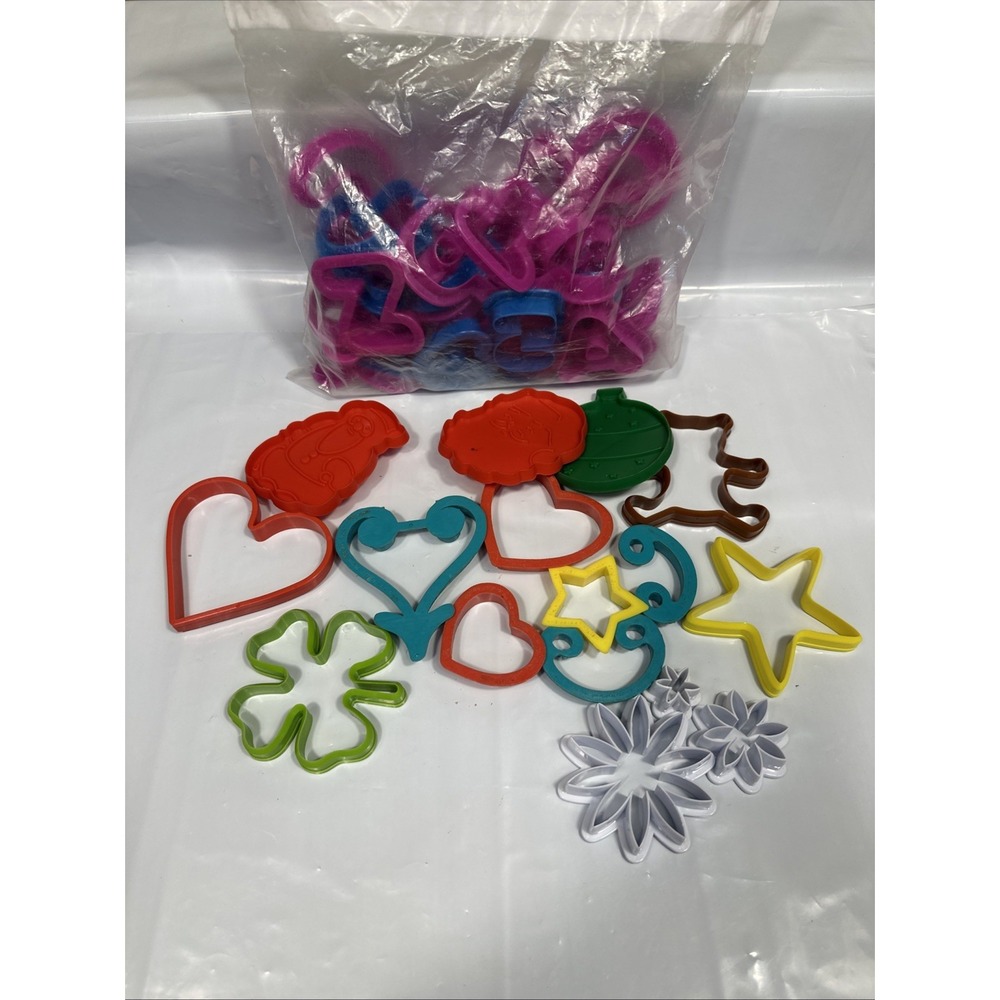 Vintage 6 Wilton Cake Decorating Tools Pattern Presses 1983 Plus Bundle Lot